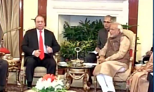 Talks begin between Prime Minister Narendra Modi and Pakistan Prime Minister Nawaz Sharif