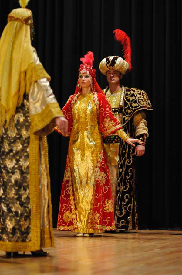 Performing Arts in Uzbekistan: “El Merosi"--the theater of historical costumes Samarkand