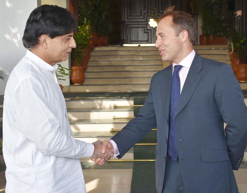 British High Commissioner to Pakistan Thomas Drew and Interior Minister Chaudhry Nisar Ali Khan