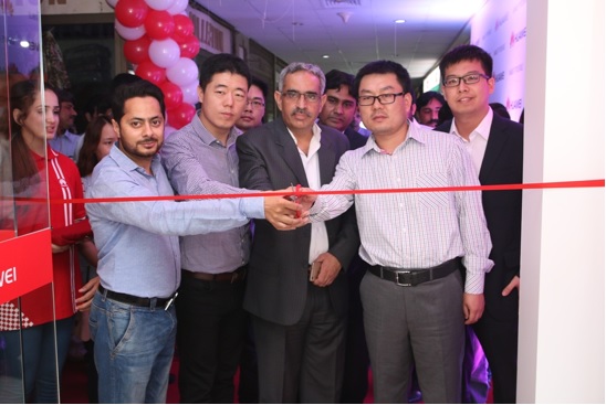 Huawei inaugurates Service Centre at Siddique Trade Centre