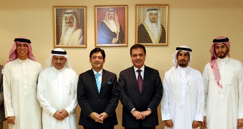 JAVED MALIK, PAKISTANS AMBASSADOR TO THE KINGDOM OF BAHRAIN, MOHAMMED AL KOHEJI, MOHAMMED USMAN, MOHAMMAD AMIN AL-KHAJA, RASHID AL HAMAR & OFFICE BEARERS OF PAKISTAN BAHRAIN BUSINESS COUNCIL.