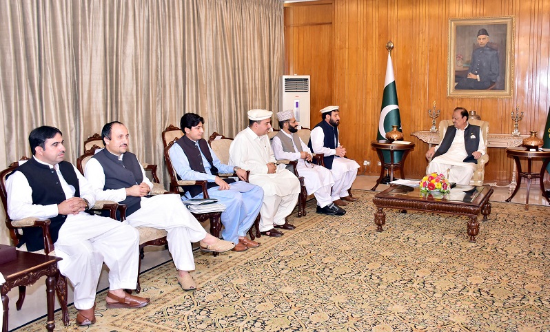 PRESIDENT MAMNOON HUSSAIN IN A MEETING WITH MNA/PARLIAMENTARY SECRETARY MINISTRY OF FEDERAL EDUCATION & PROFESSIONAL TRAINING MUHAMMAD NAZIR KHAN WHO ALONG WITH A DELEGATION FROM  NORTH WAZIRISTAN CALLED ON HIM AT THE AIWAN-E-SADR, ISLAMABAD ON JUNE 14, 2016.