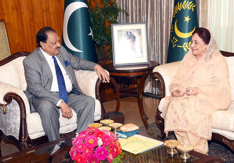 CHAIRPERSON NATIONAL COMMISSION FOR HUMAN DEVELOPMENT MRS. RAZINA ALAM KHAN CALLED ON PRESIDENT MAMNOON HUSSAIN AT THE AIWAN-E-SADR, ISLAMABAD ON JULY 15, 2016.