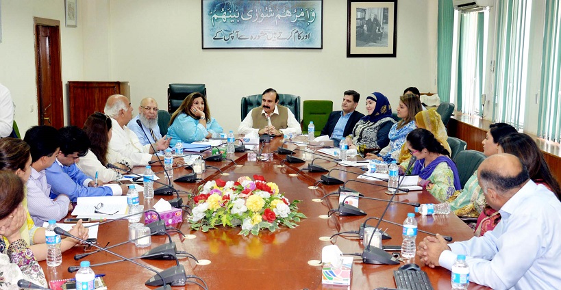 MINISTER OF STATE FOR CAPITAL ADMINISTRATION & DEVELOPMENT DIVISION (CA&DD), DR. TARIQ FAZAL CHAUDHRY CHAIRING A CONSULTATIVE MEETING WITH THE HONORS & REPRESENTATIVES OF PRIVATE SCHOOLS OF ISLAMABAD ON JULY 13, 2016.