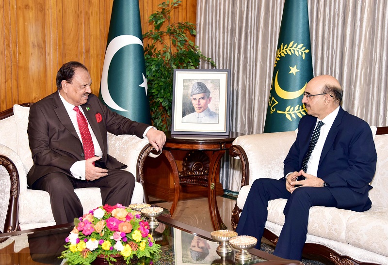 President Azad Jammu & Kashmir Muhammad Masood Khan called on President Mamnoon Hussain at the Aiwan-e-Sadr, Islamabad on August 29, 2016.