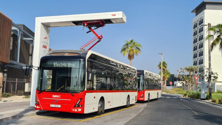 How long is the bus ride from Abu Dhabi to Dubai?
