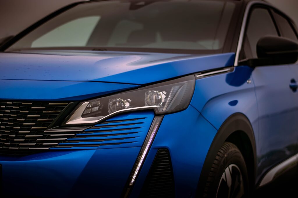 Peugeot 3008 hybrid review UAE
