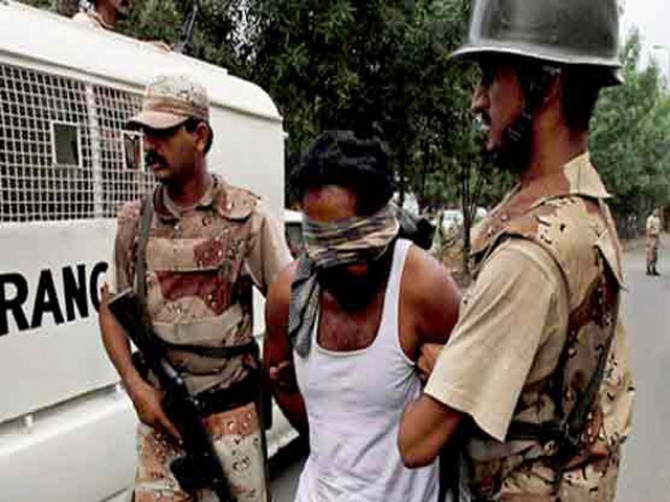 Police, Rangers conduct operation arrest MQM, ANP activists in Karachi