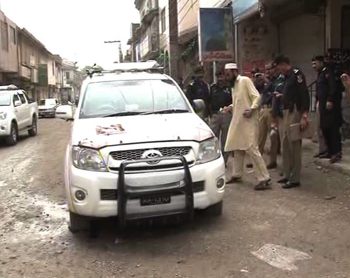 Deputy Commandant FRP attacked in Peshawar, 2 others killed
