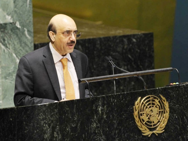 Masood khan says Nawaz Sharif likely to meet Manmohan