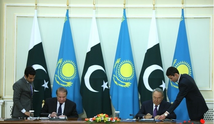 Pakistan, Kazakhstan Sign Defense, Trade Cooperation Agreements