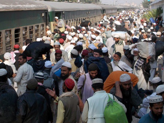 Four trains to facilitate participants of Tableeghi Ijtima