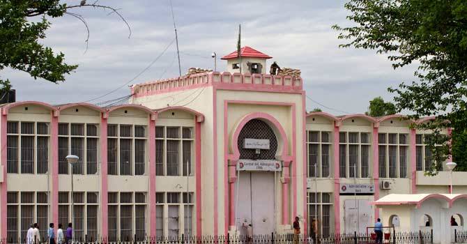 AIOU finalizes plan upgrading educational facilities in jails