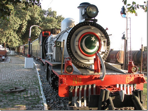 Pakistan Railways earns over Rs 81 million by leasing out railway land in KPK