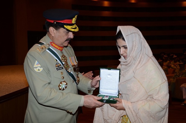 Army officers, soldiers receive military awards ‘for acts of gallantry’ in Zarb-e-Azb