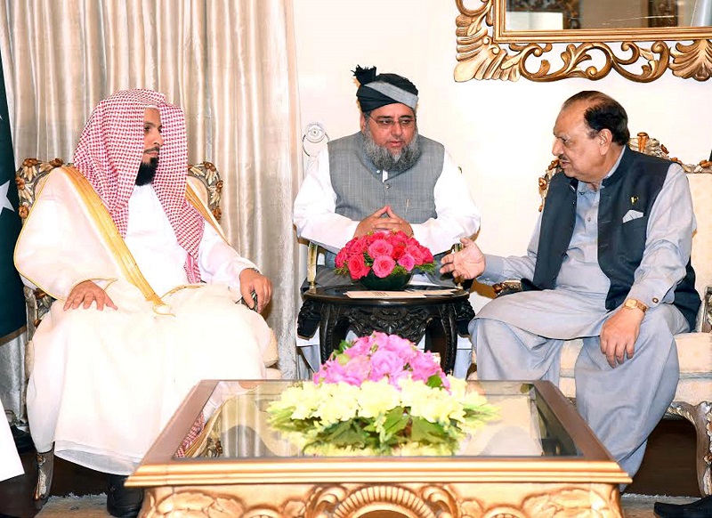 Imam-e-Ka'aba Al-SheikhSaleh Mohammad Bin Talib and President Mamnoon Hussain