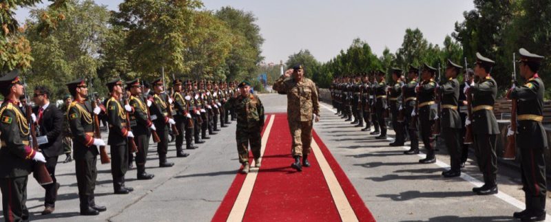 COAS Pakistan Army Chief Gen Qamar Javed Bajwa is receiving guard of honour at the Afghan National Army Headquarters in Kabul 