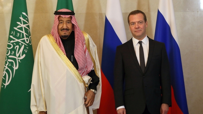 Meetings of King Salman with Russian Prime Minister Dmitry Medvedev