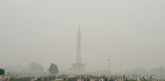 Smog in Lahore links with stubble burning in Amritsar and Ludhiana