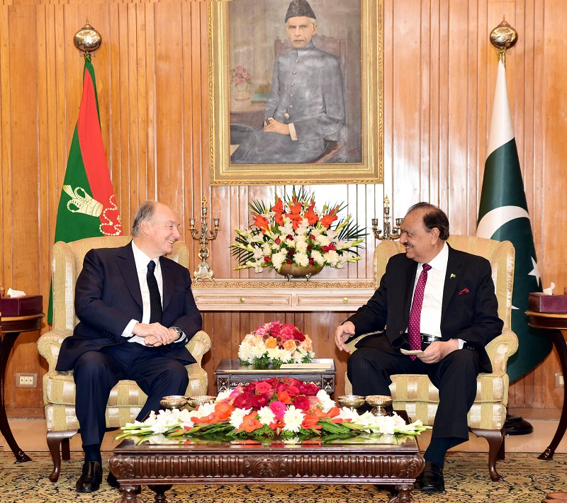 President Mamnoon lauds services of Prince Karim Aga Khan for int’l peace