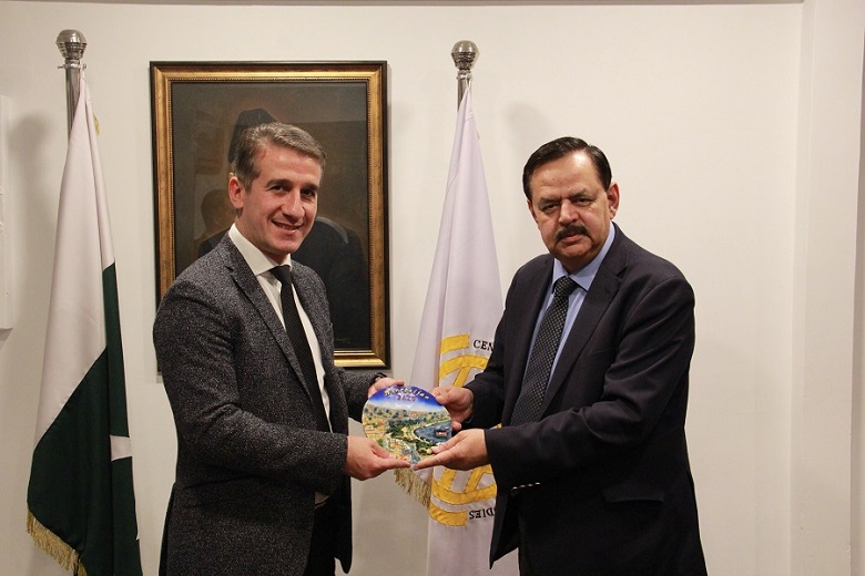 Azerbaijan ambassador Ali Alizada visits CGSS