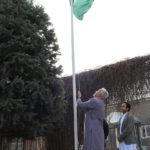 Ambassador Faisal Niaz Tirmizi hoists Pakistani flag