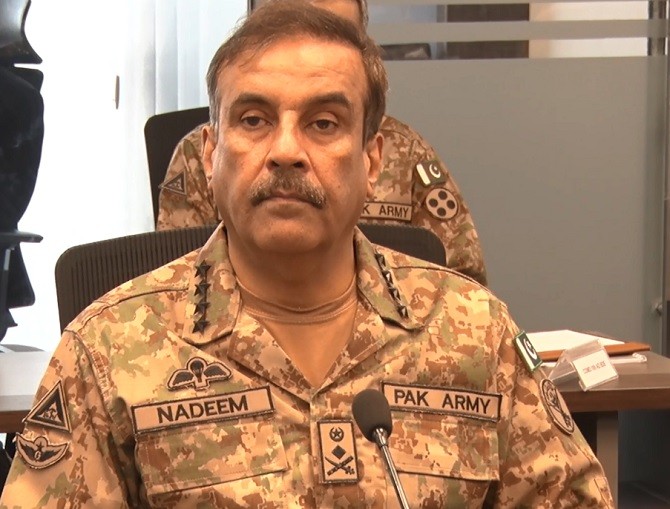 CJCSC General Nadeem Raza visits Army Air Defence Ranges near Karachi