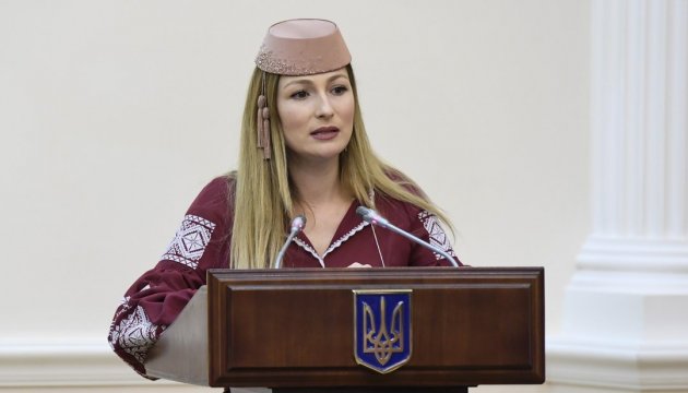 Tatar Muslim Emina Dzhaparova