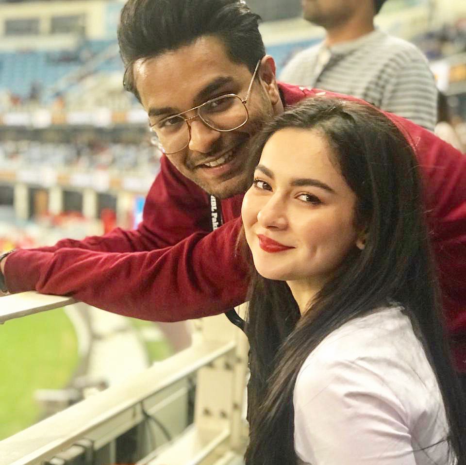 Hania Amir & Ukhano Congratulate Asim Azhar Together Hania Amir is all the buzz these days. From her dramas being on-air to her active social media life, every eye is constantly on what she does. More than that, people are always rooting for her relationship with Asim Azhar and what they are both up to. Recently, Hania and Ukhano took to their Instagram stories to congratulate Asim on a fun friend’s night. A Fun Night With Friends Hania had a get together with her friends including Ukhano and Zainab Abbas, as her and their stories indicate. The trio took to their stories to share what they were all up to, which was nothing more than fun you expect when best friends get together. All of them shared weird stories of hanging out together and talking about stupid stuff. TikTok & Business Plans In her stories, Zainab Abbas shares a sneak peek of Hania and Ukhano making fun of someone’s TikTok and planning to use the same strategy for their accounts. When Hania gets to know that Zainab had been recording them all along, she laughingly says that: “This was supposed to be our business plan… why would you show it to the world!” Nonetheless, we all know how business plans with friends work out to be. They Congratulate Asim Azhar Asim Azhar is all over our newsfeeds and we all know what the reason is. He took to social media to share this mother’s desire of getting a white car. Now that he has successful hits attributed to his name, he can finally manage to afford one all on his own. When he uploaded the picture of the car alongside the caption, everyone from the entertainment fraternity to fans alike started congratulating him. How can Hania, who is supposedly his love interest, will stay behind? Ukhano shares stories of him and Hania video calling Asim to congratulate him on getting the ‘white’ car. There is a fun banter between friends followed by this congratulation from the two. You can watch the snippet of how they did it here: We also congratulate Asim Azhar and wish him many more on his amazing musical journey that we only see him improving by the day. 