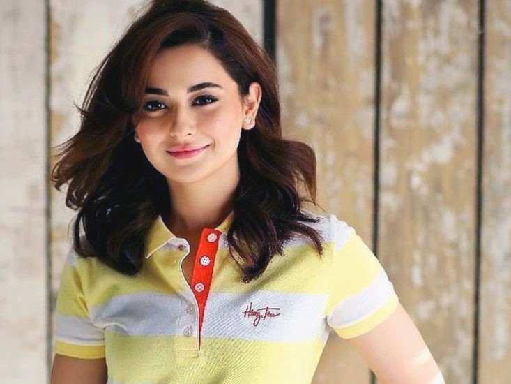 Hania Amir & Ukhano Congratulate Asim Azhar Together Hania Amir is all the buzz these days. From her dramas being on-air to her active social media life, every eye is constantly on what she does. More than that, people are always rooting for her relationship with Asim Azhar and what they are both up to. Recently, Hania and Ukhano took to their Instagram stories to congratulate Asim on a fun friend’s night. A Fun Night With Friends Hania had a get together with her friends including Ukhano and Zainab Abbas, as her and their stories indicate. The trio took to their stories to share what they were all up to, which was nothing more than fun you expect when best friends get together. All of them shared weird stories of hanging out together and talking about stupid stuff. TikTok & Business Plans In her stories, Zainab Abbas shares a sneak peek of Hania and Ukhano making fun of someone’s TikTok and planning to use the same strategy for their accounts. When Hania gets to know that Zainab had been recording them all along, she laughingly says that: “This was supposed to be our business plan… why would you show it to the world!” Nonetheless, we all know how business plans with friends work out to be. They Congratulate Asim Azhar Asim Azhar is all over our newsfeeds and we all know what the reason is. He took to social media to share this mother’s desire of getting a white car. Now that he has successful hits attributed to his name, he can finally manage to afford one all on his own. When he uploaded the picture of the car alongside the caption, everyone from the entertainment fraternity to fans alike started congratulating him. How can Hania, who is supposedly his love interest, will stay behind? Ukhano shares stories of him and Hania video calling Asim to congratulate him on getting the ‘white’ car. There is a fun banter between friends followed by this congratulation from the two. You can watch the snippet of how they did it here: We also congratulate Asim Azhar and wish him many more on his amazing musical journey that we only see him improving by the day. 