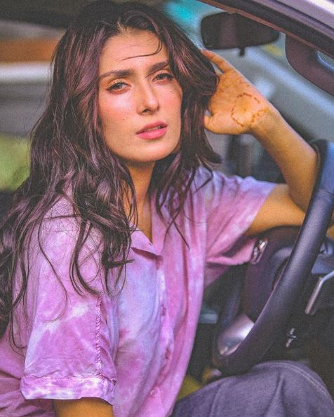 Ayeza Khan Photoshoot