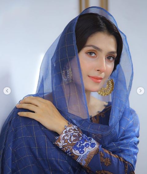 Ayeza Khan’s Latest Photoshoot