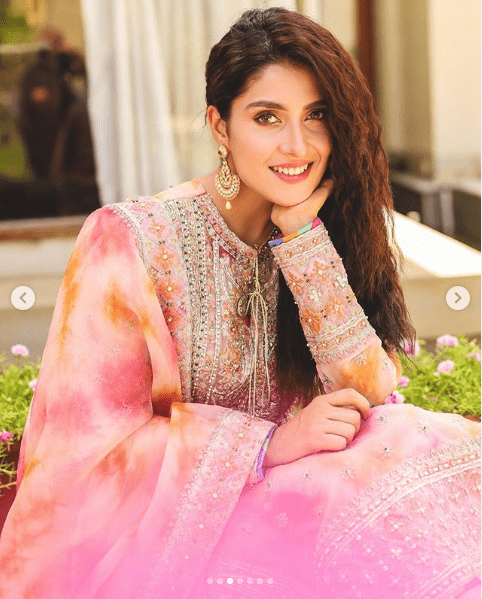 Ayeza Khan is one of the most gorgeous and elegant actresses from Pakistan Showbiz Industry who never fails to show her grace in the best attires at all occasions. She has always been the candy of an eye for her fans as she is what a person can think of in perfection. Being a mother of two cute children, she is glowing everyday better while making sure that not a single click from her shoots get ignorance following any glitch.  Ayeza Khan's Family Life Ayeza Khan is one of those few actresses who keenly take part in keeping the family life organized in all ways and never leaves her kids unattended. Whether it is Eid, Independence Day, Birthdays or any family gathering, she always shares the most adorable family clicks while sharing pleasurable moments with them. That's what makes her stand out of the lot because people are in love with her sophistication and the way she keeps a balance in her personal and professional life.  Ayeza Khan Shares Fascinating Eid Shoot on Instagram This time on Eid-ul-Adha, Ayeza has grabbed all the attention from the fans by sharing fascinating photo shoot on her Instagram account. The summery color palette of her beautiful dresses has made it a heavenly gorgeous journey to the latest trends. Here we have compiled her different looks from Eid days and she is leaving us speechless! The way she has carried this color is out beyond explanation. Ayeza Khan knows very well how to sync the expressions with the way she dresses up. The glow on her face is clearly noticeable and grabs attention so quickly. Then comes this white attire specifically designed with the idea to welcome guests on Eid Day breakfast. Here Ayeza has been perfectly dolled up according to the theme and it's all so pure! Inspired? Not enough yet! Checkout this look of Ayeza Khan where she is so magnificently spreading colors of rainbow with an exactly the same smile on her face. She is like a breeze which goes with the flow and so Ayeza has made it to spread the colors all around! Last but not the least is Ayeza Khan's fancy Eid look, more of a traditional type in which she is wearing twinkling fancy dress with alluring jhumkas to match with the dress theme. Here she is exhibiting her grace with a blend of beauty and elegance to make one fall in love right at the first sight. Ayeza Khan’s Popular Dramas Although all dramas in which Ayeza Khan has performed have made people admire her for the excellence in acting skills but some of the most popular are Mere Paas Tum Ho in which she starred with Humayun Saeed and Adnan Siddiqui. A recent wind up from ARY Digital was drama serial Thora Sa Haq and again here Ayeza Khan took the show to the next level with her amazing performance. Having a sneak peek into the past, Ayeza Khan played different role in drama Vespa Girl in which she drives a Vespa of her own and has been judged in the society however she takes the stand and makes everyone admit this aspect of her life. She has been superbly amazing throughout her career till the date without any doubt and we love her for it.