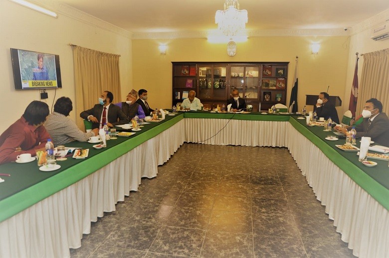 Kashmir Dispute - The Embassy of Pakistan in Kathmandu on Wednesday organized a Talk Programme on “Jammu and Kashmir Dispute: 5 August 2019 to 5 August 2020”. The programme was attended by around 15 distinguished writers, media men, and analysts, as well as representatives of human rights organizations. Speaker at the Talk Programme, Ambassador Mazhar Javed recollected importance developments and international reactions to India’s illegal action on 5 August 2019, and the alarming intensification of the human rights violations in the Indian Occupied Jammu and Kashmir (IOJ&K) Highlighting the centrality of the right of self-determination of the people of Jammu and Kashmir, and the UN Security Council resolutions, the ambassador recalled the discussions at the UNSC in August 2019 and then in January 2020. The ambassador also referred to the statements of the UN Secretary General urging refrain from any steps that could affect the status of Jammu and Kashmir, and underlining the importance of the UN Security Council resolutions. An important issue brought out at the Seminar were the grave human rights violations being committed by the Indian forces in IOJ&K. Ambassador Javed highlighted the gravity and scale of the atrocities being committed by the Indian forces which had been widely reported and condemned internationally, especially by the UN High Commissioner for Human Rights, Organization of Islamic Cooperation (OIC), European Union, Human Rights Watch and Amnesty International. In the question-answer session that followed, the participated urged a resolution of the Kashmir dispute in accordance with the wishes of the people of Jammu and Kashmir and UNSC resolutions. They also stressed the urgency to resolve the dispute which had been the biggest challenge to the regional peace and security, now for decades. They said that the International Community had an important responsibility to ensure the rights of the people of Jammu and Kashmir including their rights of self-determination. The Secretary General Nepal-Pakistan Friendship and Cultural Association Manju Ratna Sakya stressed the need to respect the rights of the people in IOJ&K including their right to self-determination and the centrality of the UN Security Council resolutions. A one-minute silence was observed to pay homage to the martyrs of Indian Occupied Kashmir.