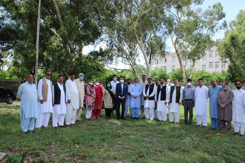 Quaid-i-Azam University - Keeping the tradition alive, Quaid-i-Azam University (QAU) in Islamabad on Friday started Monsoon Plantation drive 2020 to plant maximum plants so as to Pakistan green and clean. The plantation drive was inaugurated by the QAU Vice-Chancellor Professor Dr. Muhammad Ali Shah in Islamabad where the Director General Pakistan Environmental Protection Agency (Pak-EPA) Farzana Altaf Shah, members of QAU Syndicate, faculty, employees and senior members of the QAU Alumni Association were also present on the occasion. Like previous years, the Quaid-i-Azam University Alumni Association in collaboration with the Pak-EPA, Government of Pakistan, Directorates of Estate Management and Student Affairs QAU Islamabad under Green and Clean Pakistan campaign would plant 3,000 plants at QAU campus at its affiliated Colleges across the Federal Capital. Speaking on the occasion, the Vice-Chancellor appreciated two decades the long contribution of the QAU Alumni Association for its alma mater. Professor Dr. Muhammad Ali Shah emphasized over active participation in making Pakistan green and clean individually and collectively. The QAU Vice-Chancellor said that the massive tree plantation would further add to the natural scenic beauty of Quaid-I-Azam University Islamabad.