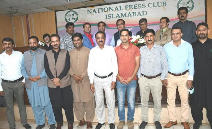 Shibli Faraz felicitates newly elected NPC Office Bearers