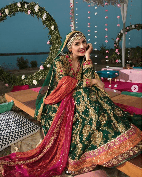 Ayeza Khan has reinvigorated the traditional wedding rituals with a collection of photos specified for bridal attires. Here we have got this collection for you all!