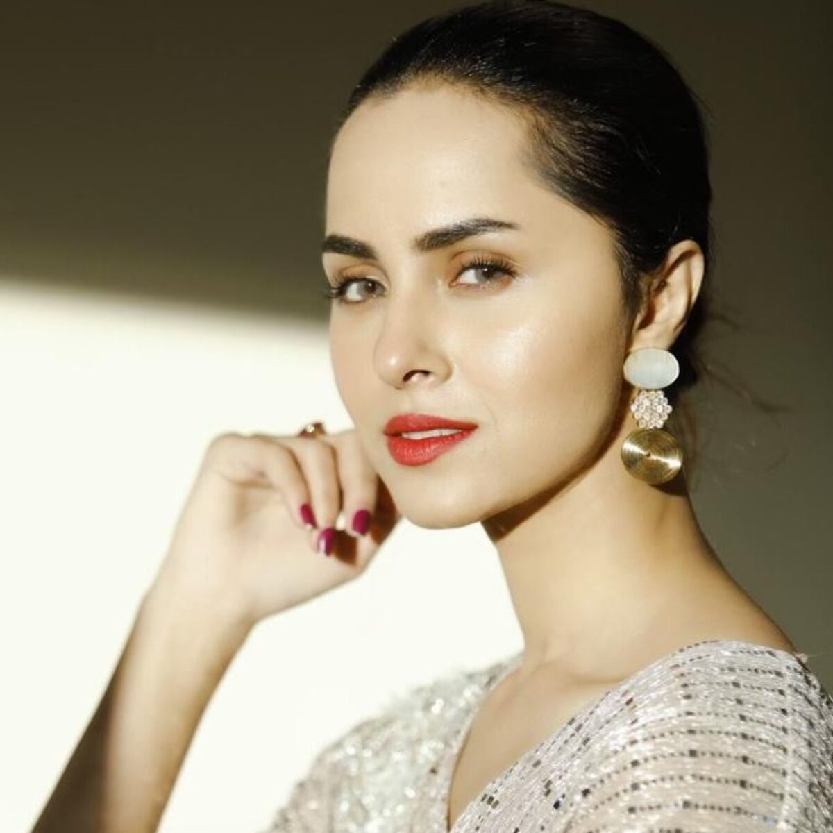 Nimra Khan and Husband Rumored to Part Ways - What's the Reality?