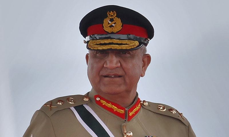 General Qamar Javed Bajwa - The Chief of Army Staff (COAS) General Qamar Javed Bajwa has said that Pakistan armed forces will continue to support the elected government under the guidance of the Constitution and the law. While addressing the Passing Out Ceremony of 142nd Long Course at the Pakistan Military Academy (PMA) in Kakul, Abbottabad on Saturday, the COAS reiterated the resolve to ensure the safety of peace in the Country that has been restored after great sacrifices of the military and nation. General Qamar Javed Bajwa said that Pakistan is facing the challenge of hybrid war, targeting common people and its battlefield is human minds, which can be fought by strictly adhering to principles and tradition. The Army Chief said that it is our time to rise and progress and we must grasp the opportunity achieved after countless sacrifices. The COAS said that today Pakistan is a strong Country in terms of defense and we are ready for whatever work we are assigned to do. He said that it was a difficult journey but it’s satisfactory that today our institutions are getting stronger and working together to serve Pakistan. The Army Chief further said that no one in Pakistan is responsible for anyone else. He said that I consider it an honor to stand before the nation as a trusted and accountable institution. General Qamar Javed Bajwa urged the newly passed Cadets to be disciplined, dutiful and impartial while performing their duties. Earlier, the Army Chief witnessed the Passing Out Parade and gave awards to distinguished cadets. Passed out Cadets were of 142nd PMA Long Course, 32nd Technical Graduate Course, 61st Integrated Course, 16th Lady Cadet Course and 1st Basic Military Training Course.