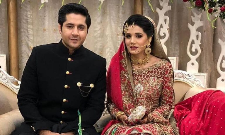 The most talented actor and writer, Imran Ashraf is all in praise for her wife's cooking skills. As soon as he had the homemade treat of a scrumptious burger, the Bhola inside Imran Ashraf appeared out to laud the cook. Here we have got further details!