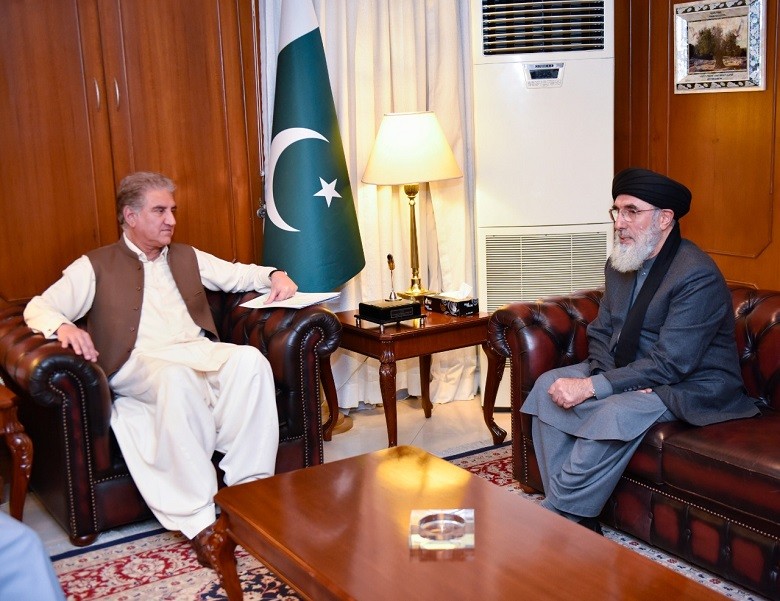 Pakistan-Afghanistan relations - The Foreign Minister Shah Mahmood Qureshi has reaffirmed Pakistan’s desire to further strengthen the close fraternal relations between Pakistan and Afghanistan. Talking to the leader of Hezb-e-Islami of Afghanistan Gulbuddin Hekmatyar who along with a delegation met him at the Ministry of Foreign Affairs in Islamabad on Monday, Qureshi underscored the historic ties of amity and brotherhood between Pakistan and Afghanistan.  The foreign minister emphasized that Pakistan has always supported a peaceful, stable, united, democratic, sovereign and prosperous Afghanistan. He said that Prime Minister Imran Khan has consistently underlined that there is no military solution to the conflict in Afghanistan. Qureshi added that Pakistan facilitated the process that culminated in the US-Taliban Peace Agreement in Doha on February 29, 2020 and supported the commencement of Intra-afghan negotiations. Shah Mahmood Qureshi stressed the importance of an inclusive, broad-based and comprehensive political settlement through an Afghan-led and Afghan-owned process.  The minister underscored that all parties must honour their respective commitments and work for reduction in violence leading to ceasefire. He said that the Afghan leaders must seize this historic opportunity to achieve durable and sustainable peace in Afghanistan. The foreign minister also underlined the importance of exercising vigilance and guarding against the role of ‘spoilers’, both within and outside. Shah Mahmood Qureshi highlighted the steps taken by Pakistan to support Afghanistan on its path to reconstruction and economic development as well as for improved transit and bilateral trade relations. Qureshi underlined the importance of making the return of Afghan refugees to their homeland with dignity and honour a part of the peace process. The Hezb-e-Islami Leader Gulbuddin Hekmatyar is on a three-day visit to Pakistan.  During the visit, he will have meetings with political and parliamentary leadership and other dignitaries.