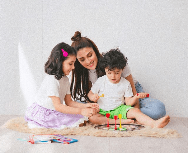 Ayeza Khan - Top 10 Clicks When She Had The Best Time With Family!