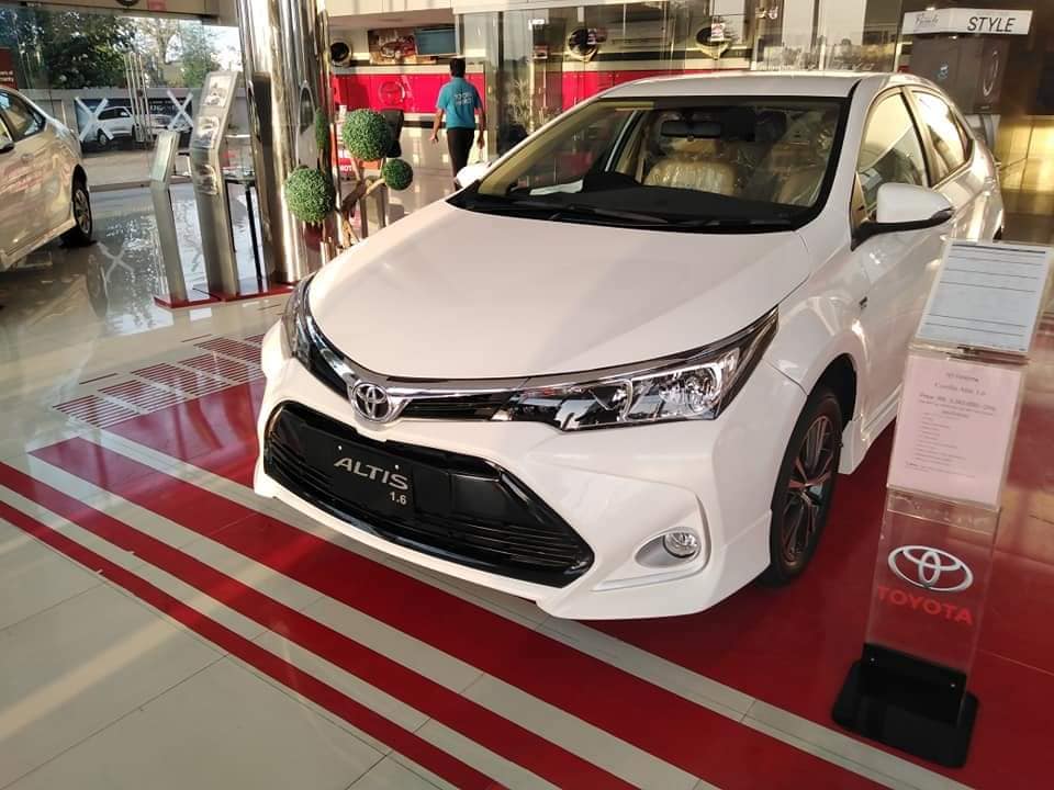 Corolla Altis X-Package Price Revealed in Pakistan!