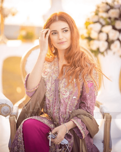 Aima Baig's Sister Nikah - Check Out These Fascinating Clicks!