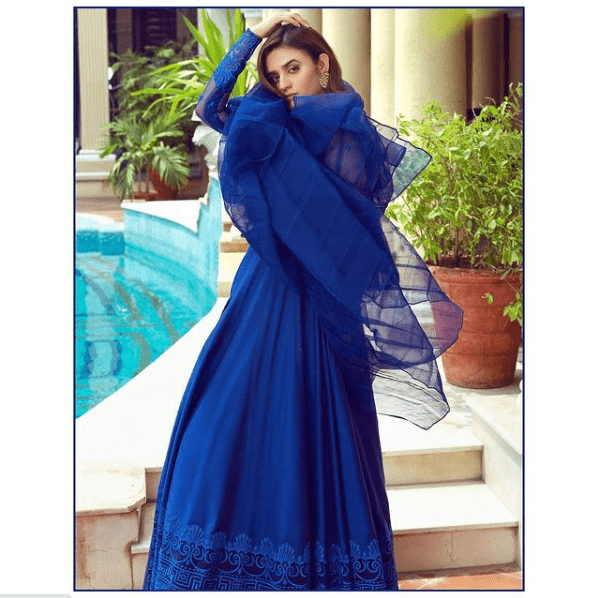 Hira Mani Slays In Zainab Chottani's Luxury Pret Fall/Winter'20! [Pictures]