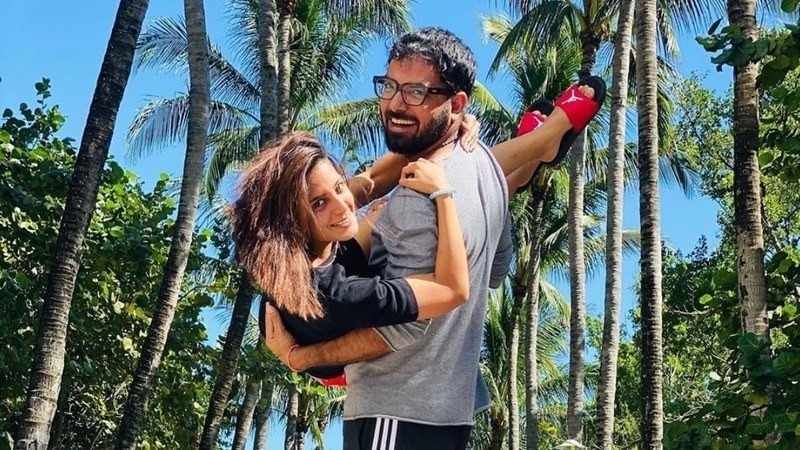 Yasir Hussain Misses Iqra Aziz And He Proved It Through A Funny Meme