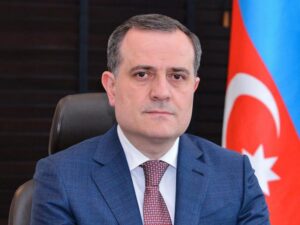 Jeyhun Bayramov - The Foreign Minister of Azerbaijan Jeyhun Bayramov will arrive in Islamabad for a two-day visit from January 13 to 14, 2021, the first bilateral visit to Pakistan from the former Soviet Republic at the Foreign Minister level since 2010. During his visit, Jeyhun Bayramov will meet President Dr. Arif Alvi and Prime Minister Imran Khan. The Azeri foreign minister will also hold delegation-level talks with his Pakistani Counterpart Shah Mahmood Qureshi and review the entire spectrum of bilateral relations. In a statement on Tuesday, the Foreign Office said that at the start of the New Year, the visit will provide an opportunity to explore ways and means to deepen Pakistan-Azerbaijan bilateral cooperation in diverse fields. The Foreign Office said that apart from reaffirming the excellent political relations, the two foreign ministers will discuss possibilities for enhanced collaboration in the fields of oil and gas, agriculture, railways, and education. “Azerbaijan is a key Country of the South Caucasus region and Pakistan’s long-standing friend and partner,” the Foreign Office said. “The two Countries are bound by an exemplary relationship anchored on common historic, religious and cultural links.” It said that both Countries have been closely collaborating on issues of mutual interest at regional and international fora. “Azerbaijan in its capacity as the member of OIC Contact Group on Jammu and Kashmir has been steadfastly supporting the just and legitimate cause of the Kashmiri people,” the Foreign Office further said.