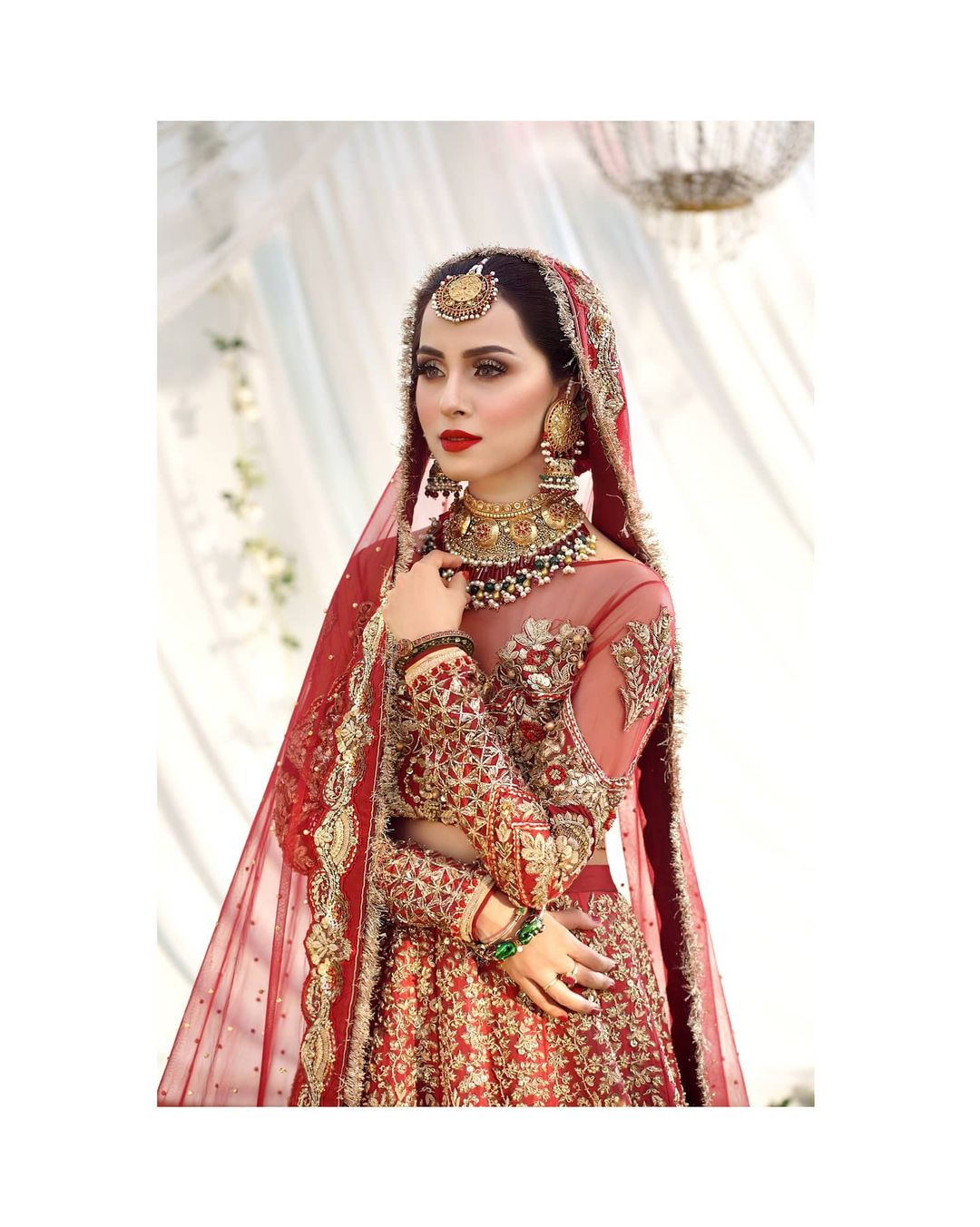 Nimra Khan Leaves Fans Flabbergasted In Her Latest Bridal Photoshoot!