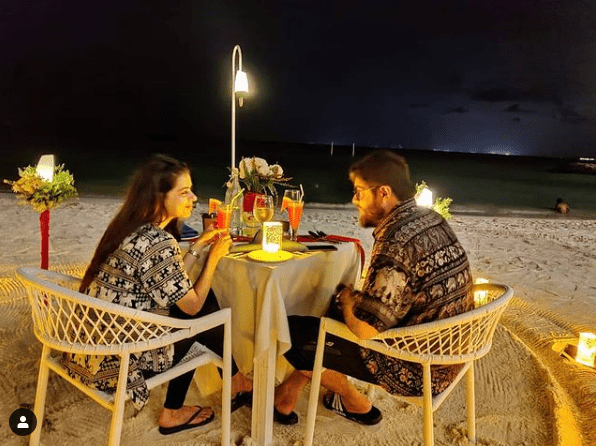 Srha Asghar Garners Praise For Sophisticated Dressing On Honeymoon!