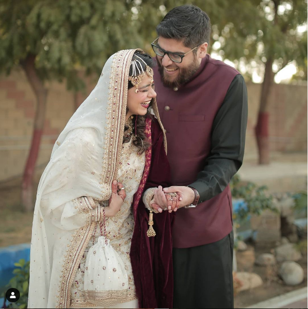 One of the most talented actresses in the industry, Srha Asghar has surprised her fans at the wind of the year 2020 by tying the knot. As soon as the pictures made way to Instagram, the clicks went viral within a few minutes on social media.  We know that during 2020, a number of celebrities tied the knots and fans celebrated all of these couples well on their big day. However, when no one was expecting to witness any other celebrity wedding to take place at the year-end, Srha made it to leave everyone in surprise. Here we have got the details and pictures from the event! Srha Asghar Ties The Knot - Details & Pictures! Srha took it to Instagram with a bang that she has tied the knot in an intimate nikah ceremony on 30th December 2020.  She shared pictures and videos from the small, intimate events of her big day. Srha then posted a photo with her husband on while quoting the Holy Quran in the caption with, “And we created you in pairs (78:8).” Check out this beautiful click! Along with the verse from the Holy Quran, the actress added a lovely firm promise as “From today till infinity.” On the other hand, Srha's husband Umer also posted the nikah clicks with a short caption depicting he had been anxiously waiting for this day. He wrote "finally." The couple looks adorable in traditional wear while having wide stretched smiles on their faces. Srha has donned beautiful white fancy wear with a sprinkle of golden embellishment while her husband Umer dressed up in black and maroon contrast. Some More Pictures from Instagram Srha Asghar also shared a number of special moments from her mayun and nikah on her Instagram stories. For her mayun, she dressed up in a simple and classy sea-green ensemble from Pairahan by Halima. However, for her nikah, she kept it classic in a white and gold outfit by Hania Kamran, with a deep-red velvet shawl. Here we have got some more pictures from nikah event. And... here is one of the after nikah pictures when they had some great time together. Want to add something to the story? Don't forget to share your valuable feedback!